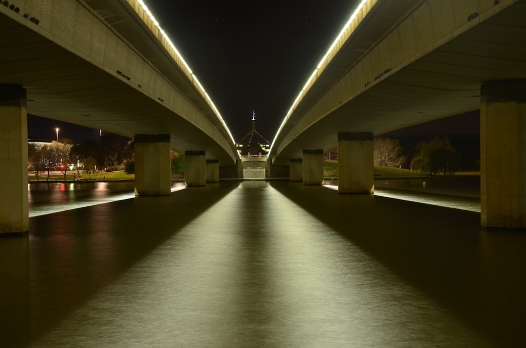 Commonwealth Avenue Bridge, Canberra